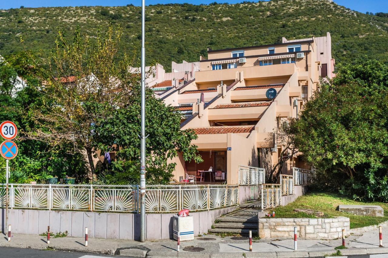 Apartments Aleksandar Petrovac Exterior foto